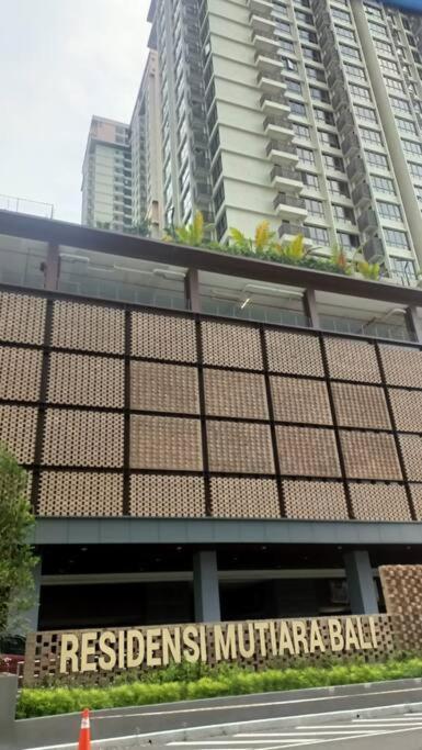 Bali Residence By Beca Inn , Musliim Only ملقا المظهر الخارجي الصورة