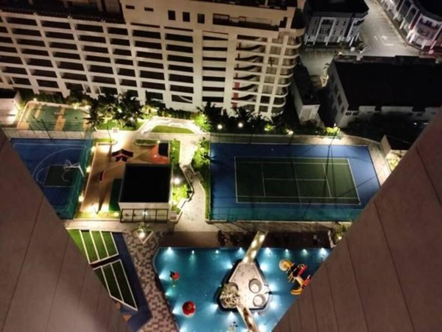 Bali Residence By Beca Inn , Musliim Only ملقا المظهر الخارجي الصورة